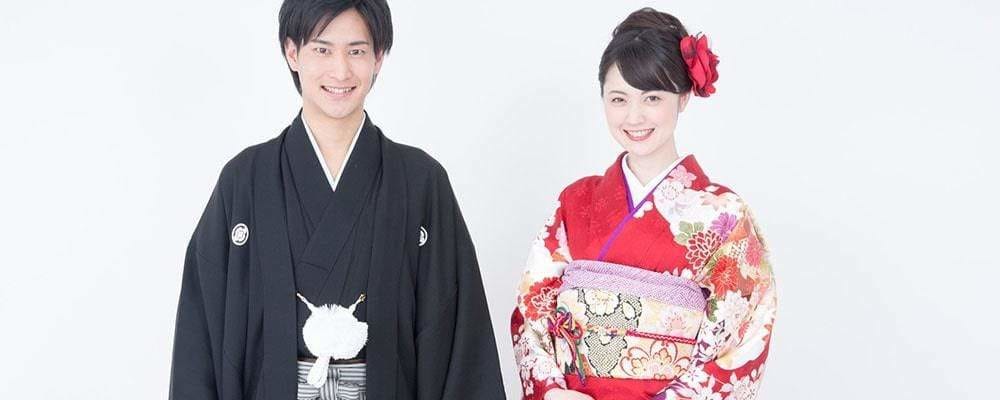 zwei Japaner, die einen Haori tragen