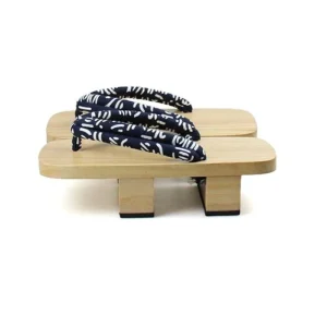 Japanse Geta Sandaal in Licht Hout