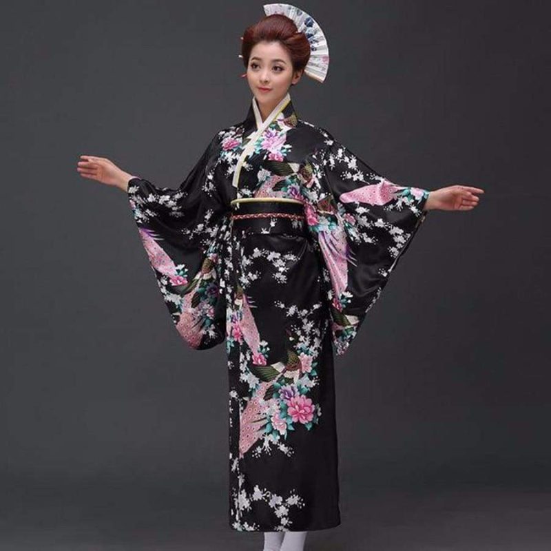 Japanse Satijnen Kimono Vrouw Botan