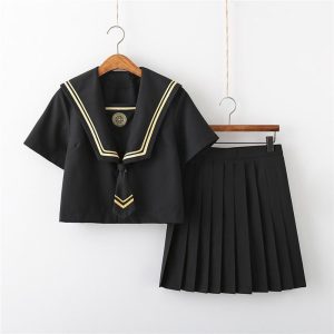 Japanse Schooluniform Kuro - Korte set met sokken